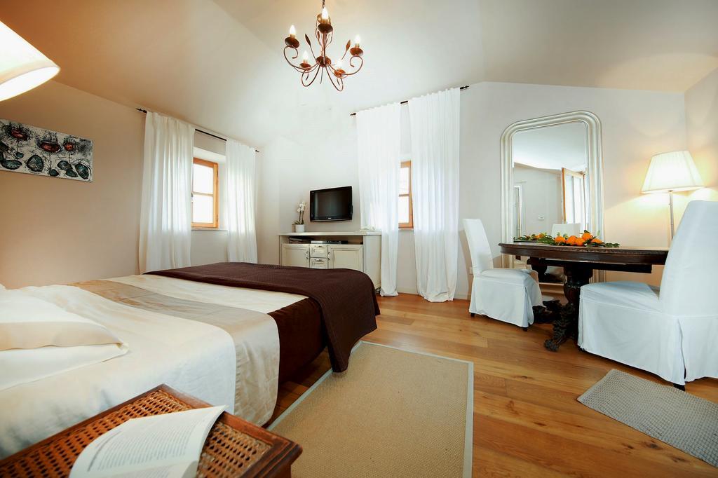 Villa Benvenuti Motovun Exteriör bild