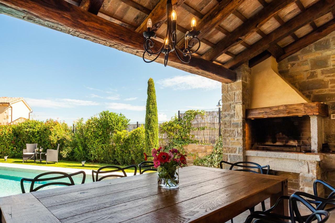 Villa Benvenuti Motovun Exteriör bild